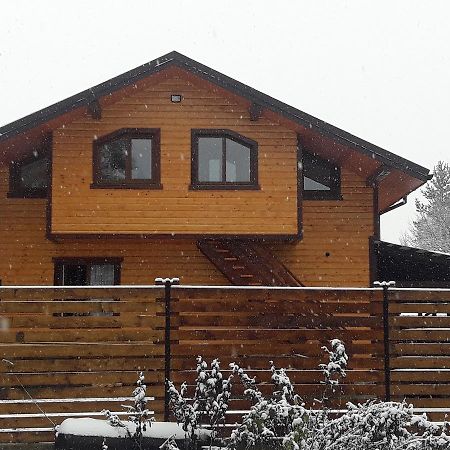 Чан-Садиба Гуцульська Пісня Mîkulîciîn Exterior foto