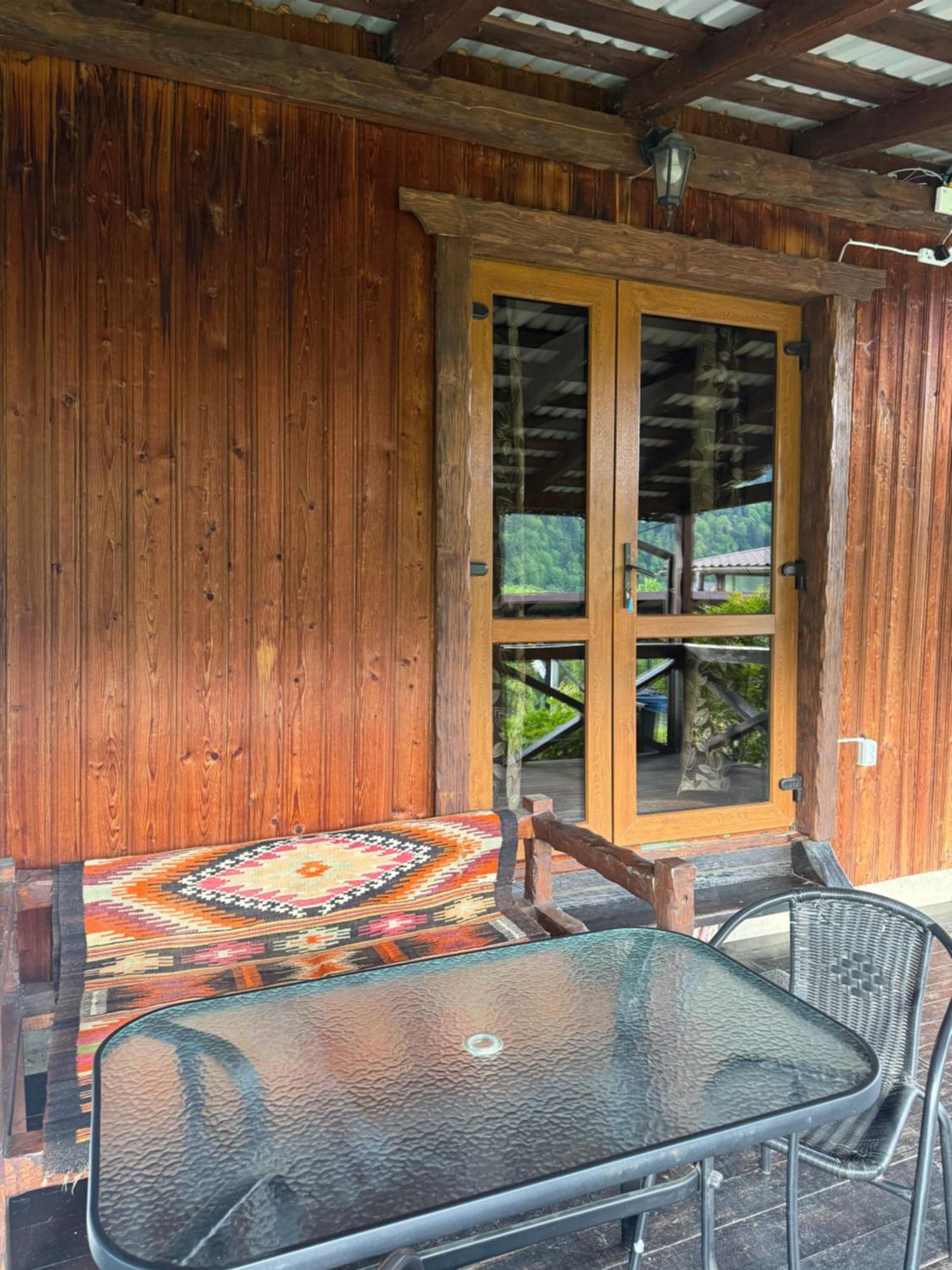 Чан-Садиба Гуцульська Пісня Mîkulîciîn Exterior foto